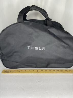 Tesla Duffel Bag Black
